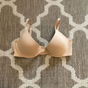 Skims bra size 34C